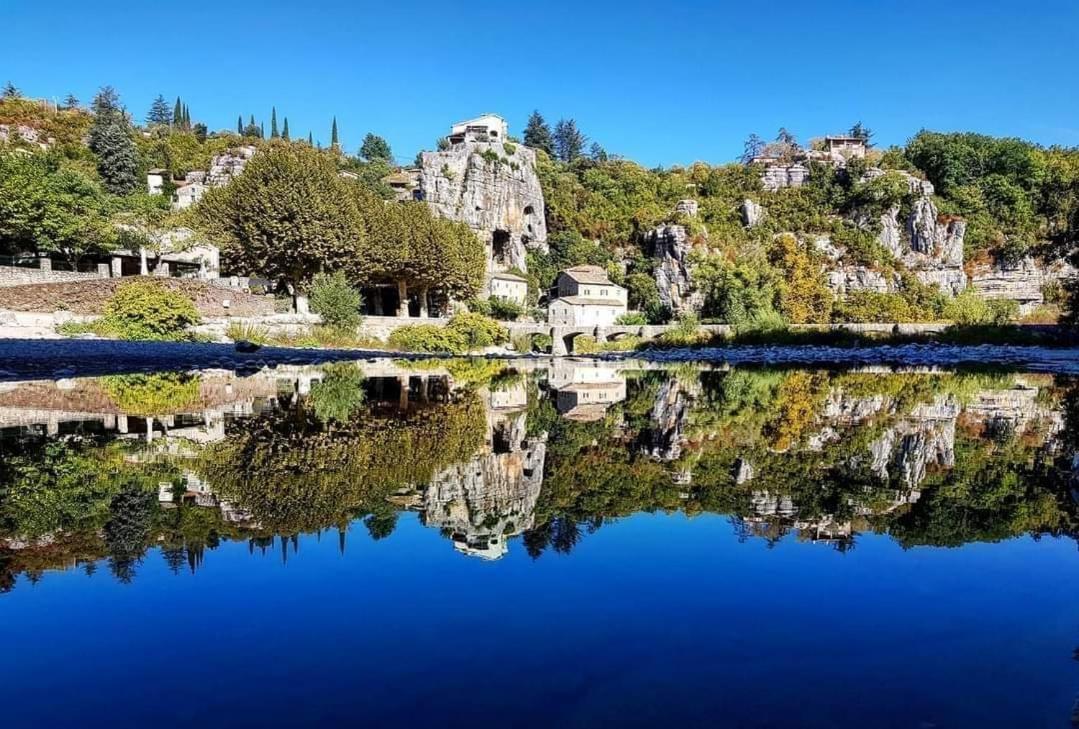 Bed and Breakfast Lou Mouli Di Baou Labeaume Exterior foto