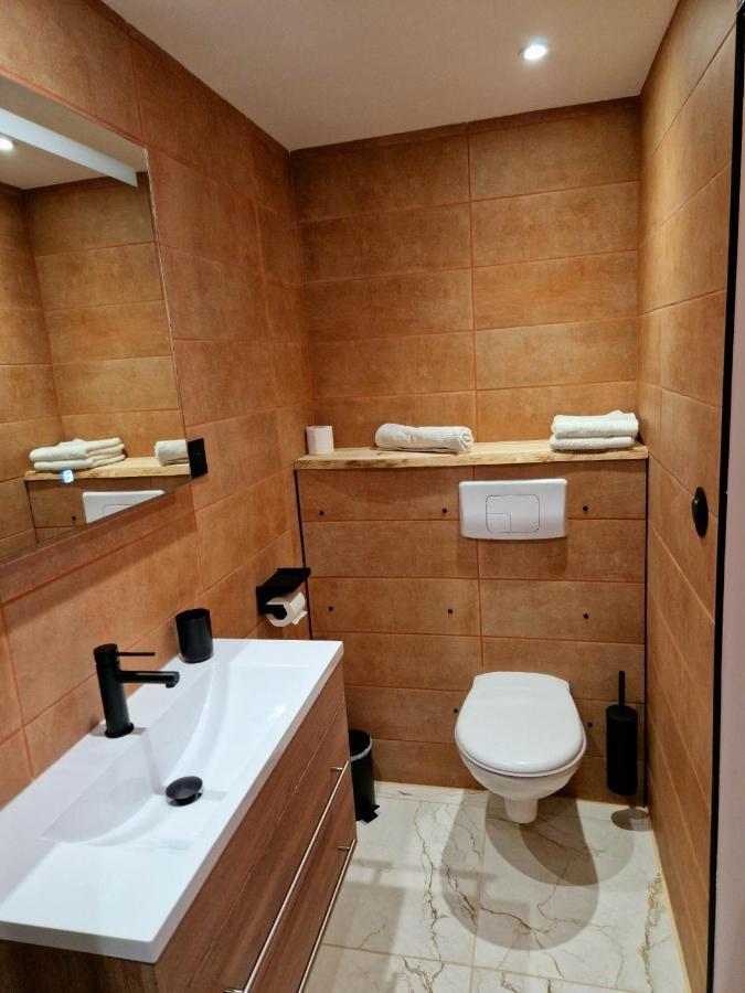 Bed and Breakfast Lou Mouli Di Baou Labeaume Exterior foto